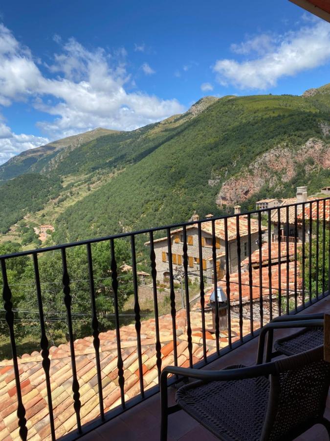 Hostal Alt Llobregat Castellar De N'Hug Exterior foto